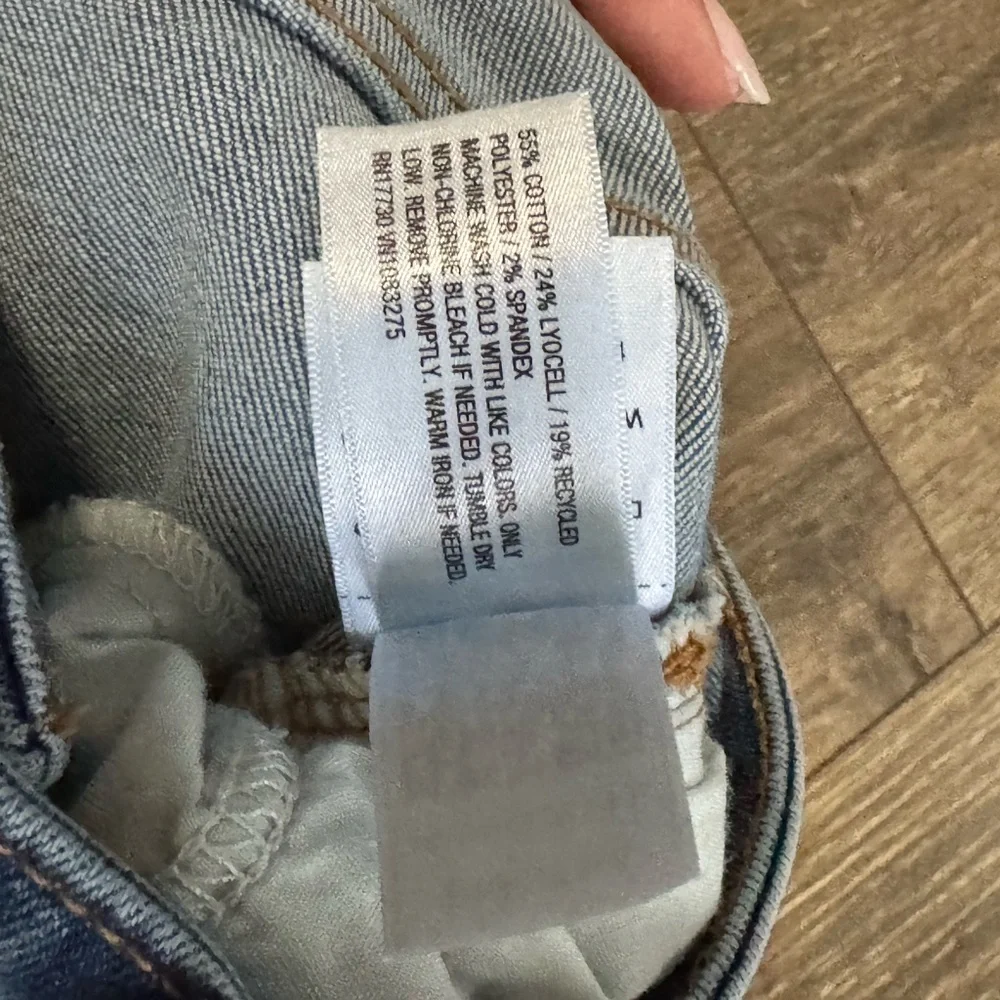 Universal Thread Light Blue Wide Leg Jeans - Picture 3 of 4